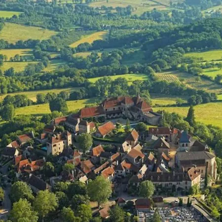 Ferienhaus La Pinay - Petite Maison Cosy Avec & Cheminee *