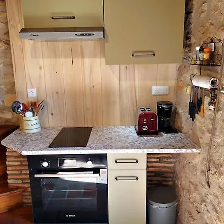 Ferienhaus La Pinay - Petite Maison Cosy Avec & Cheminee Lacave (Lot)