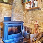Vakantiehuis La Pinay - Petite Maison Cosy Avec & Cheminee