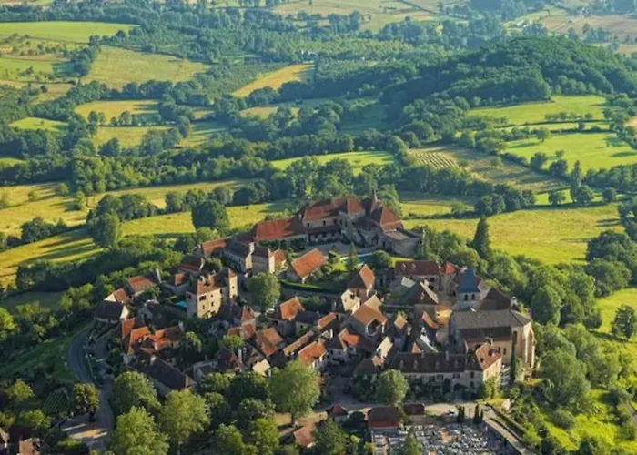 Feriehus La Pinay - Petite Maison Cosy Avec & Cheminee *